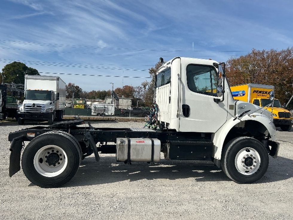 Day Cab Tractor-Heavy Duty Tractors-Freightliner-2019-M2-Jackson-TN-88,203\n\t\tmiles-$ 60,750 - Image 7