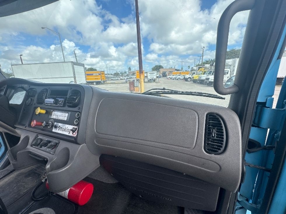 Day Cab Tractor-Heavy Duty Tractors-Freightliner-2019-M2-Medley-FL-241,836\n\t\tmiles-$ 45,500 - Image 13
