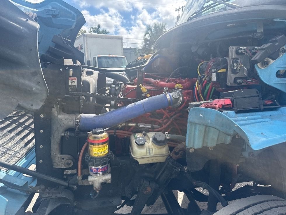 Day Cab Tractor-Heavy Duty Tractors-Freightliner-2019-M2-Medley-FL-241,836\n\t\tmiles-$ 45,500 - Image 16