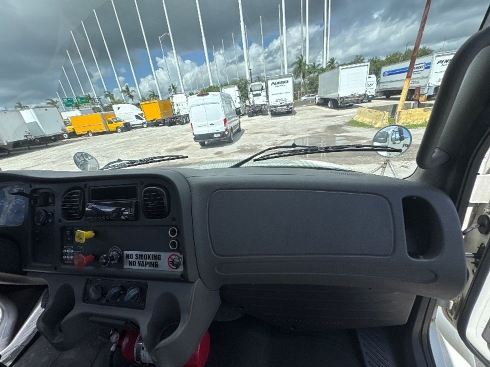 Day Cab Tractor-Heavy Duty Tractors-Freightliner-2019-M2-Medley-FL-247,850\n\t\tmiles-$ 46,000 - Image 13