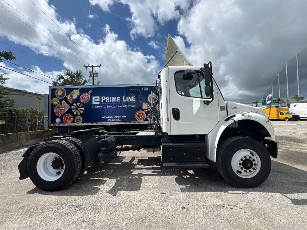 Day Cab Tractor-Heavy Duty Tractors-Freightliner-2019-M2-Medley-FL-247,850\n\t\tmiles-$ 46,000 - Image 8