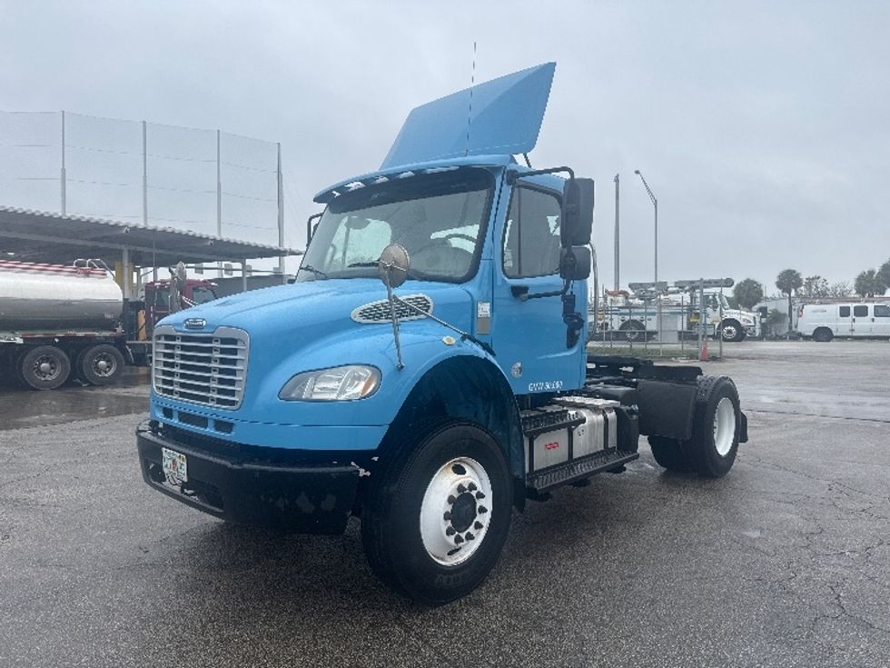 Day Cab Tractor-Heavy Duty Tractors-Freightliner-2019-M2-Medley-FL-262,804\n\t\tmiles-$ 42,750 - Image 3