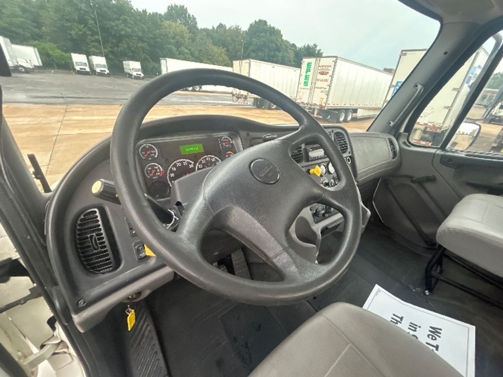 Day Cab Tractor-Heavy Duty Tractors-Freightliner-2019-M2-Memphis-TN-166,940\n\t\tmiles-$ 54,500 - Image 10