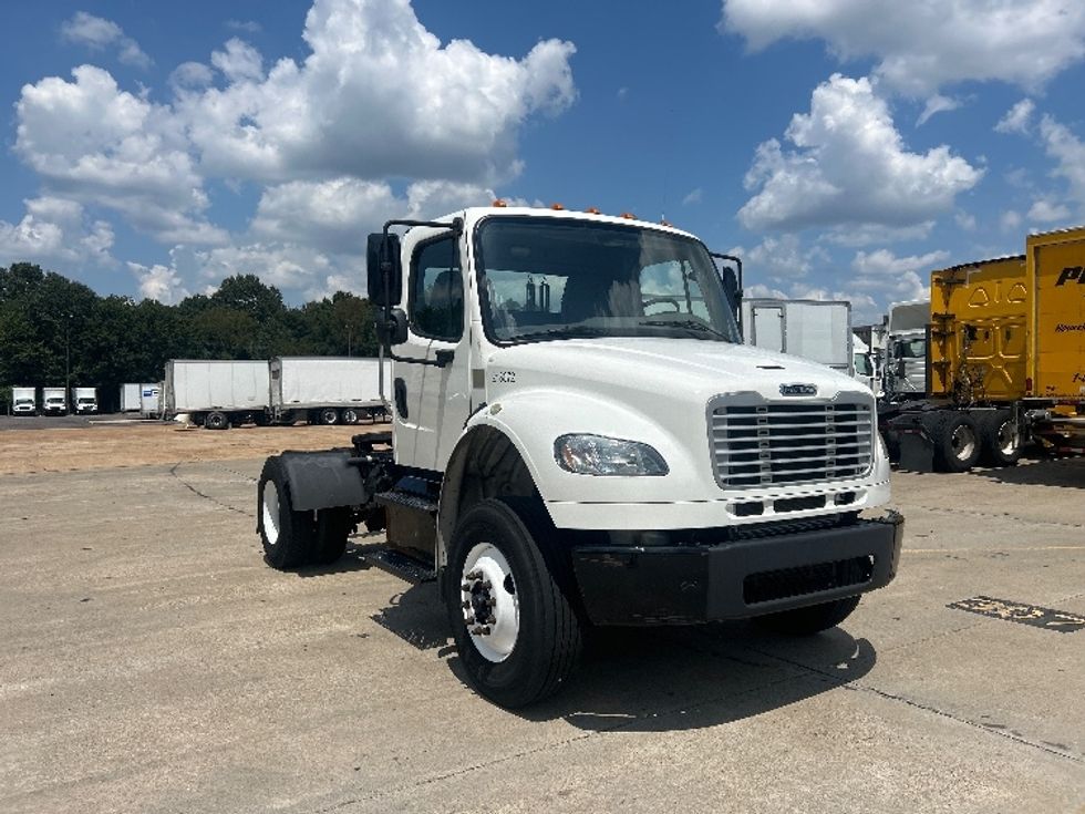 Day Cab Tractor-Heavy Duty Tractors-Freightliner-2019-M2-Memphis-TN-176,857\n\t\tmiles-$ 53,750 - Image 1
