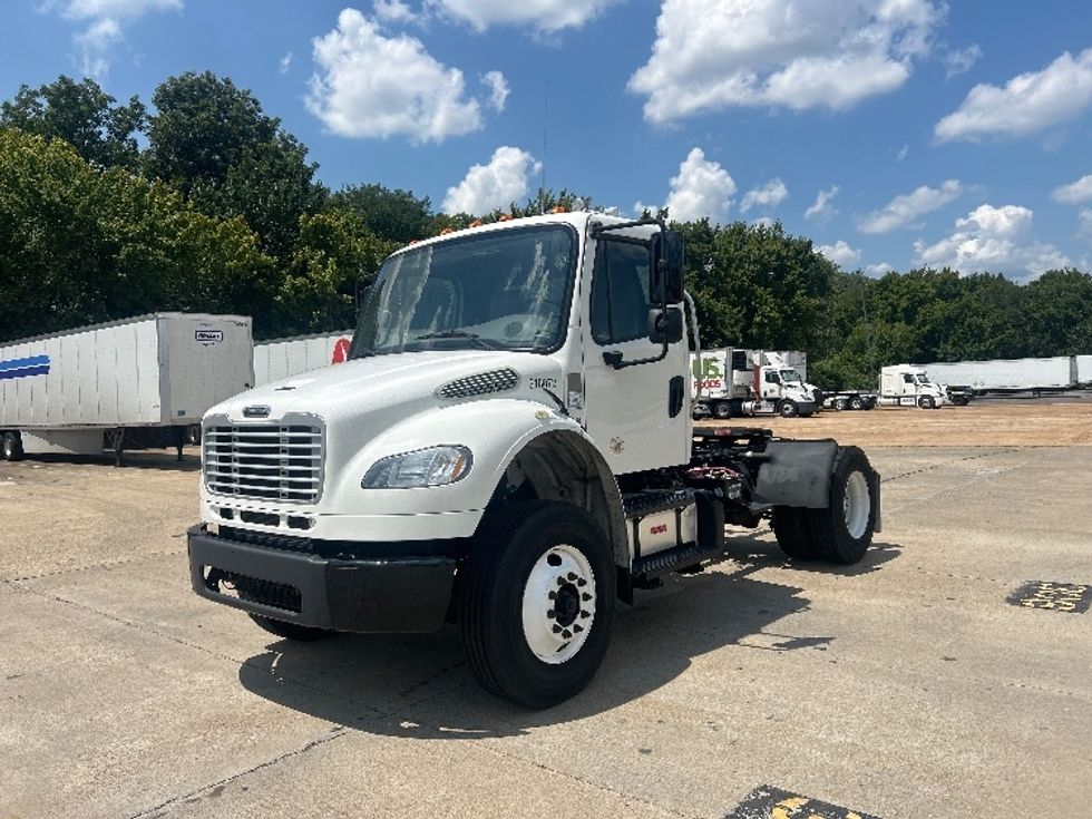Day Cab Tractor-Heavy Duty Tractors-Freightliner-2019-M2-Memphis-TN-176,857\n\t\tmiles-$ 53,750 - Image 3