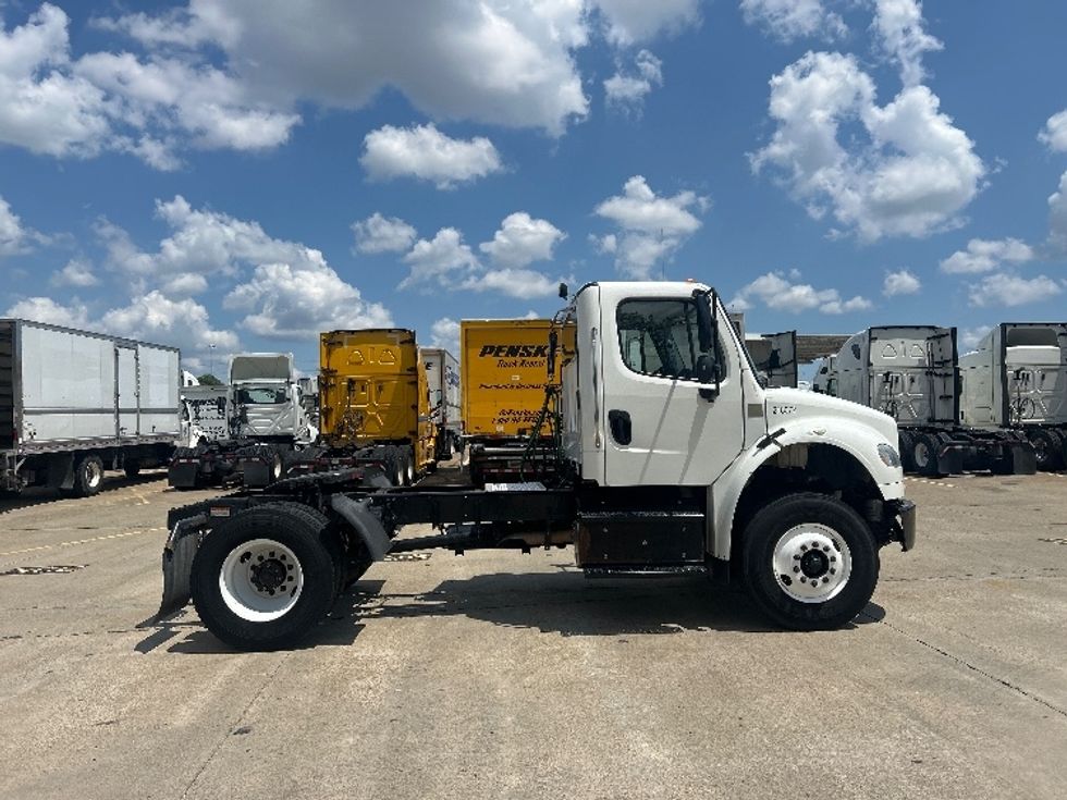 Day Cab Tractor-Heavy Duty Tractors-Freightliner-2019-M2-Memphis-TN-176,857\n\t\tmiles-$ 53,750 - Image 8