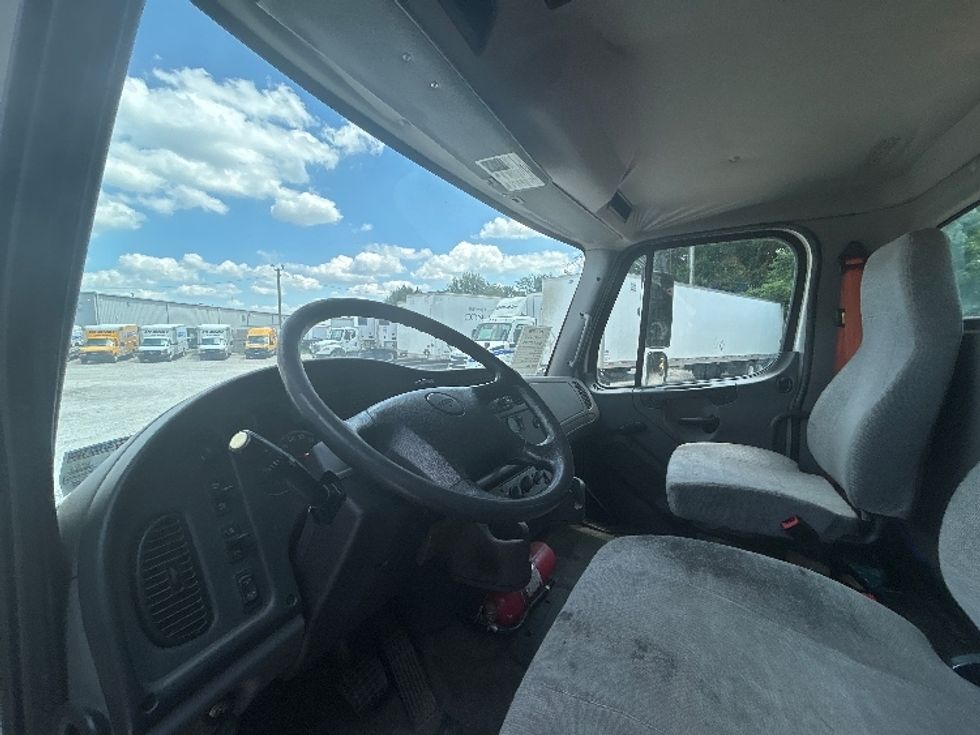 Day Cab Tractor-Heavy Duty Tractors-Freightliner-2019-M2-Moberly-MO-201,850\n\t\tmiles-$ 52,000 - Image 10