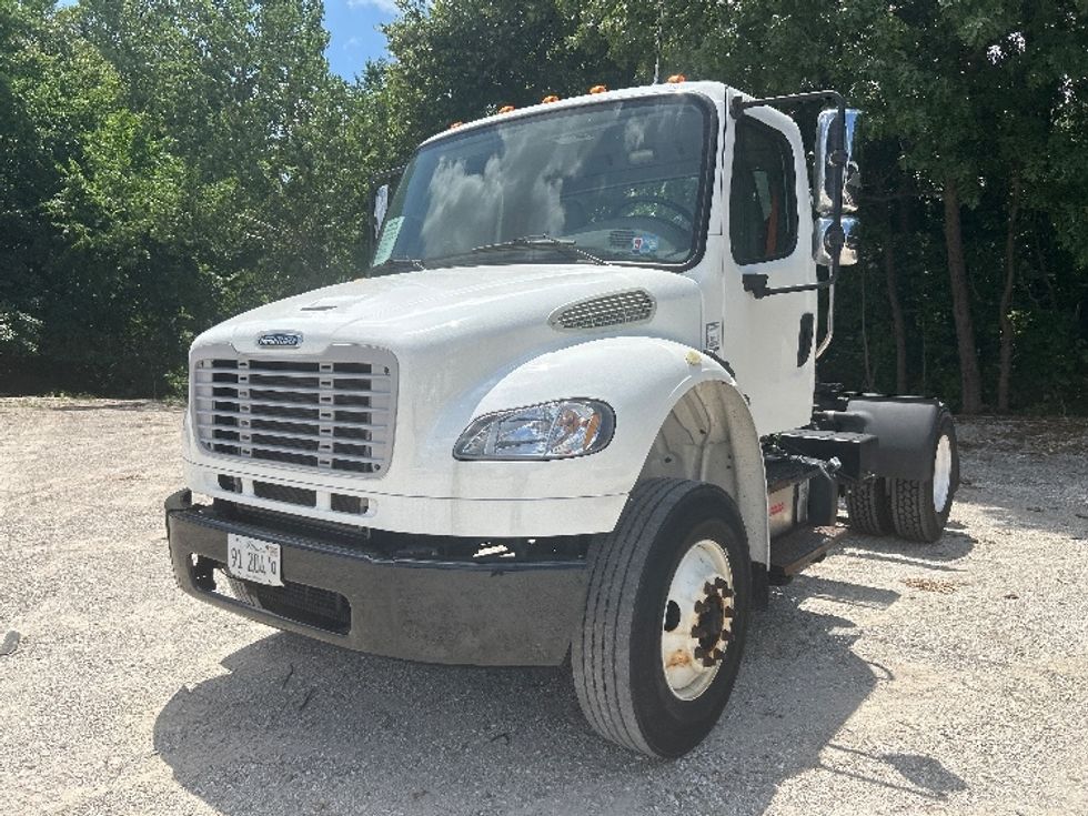 Day Cab Tractor-Heavy Duty Tractors-Freightliner-2019-M2-Moberly-MO-201,850\n\t\tmiles-$ 52,000 - Image 3