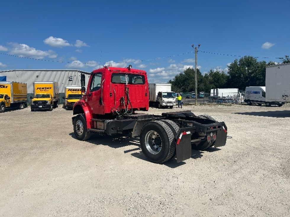 Day Cab Tractor-Heavy Duty Tractors-Freightliner-2019-M2-Moberly-MO-213,682\n\t\tmiles-$ 52,250 - Image 5