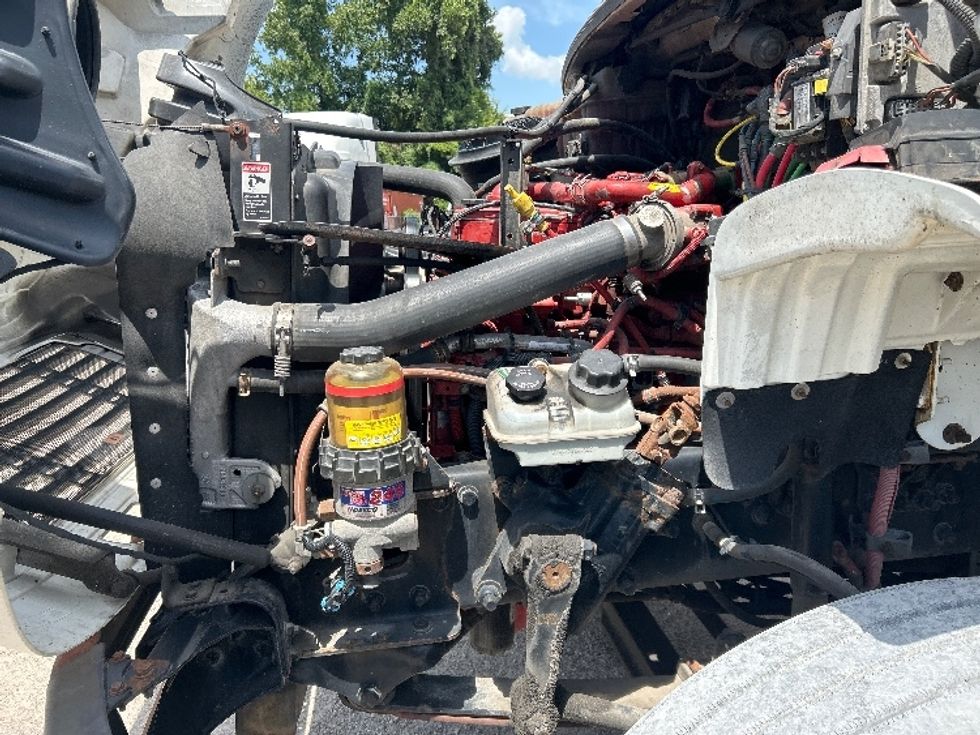 Day Cab Tractor-Heavy Duty Tractors-Freightliner-2019-M2-Poplar Bluff-MO-178,743\n\t\tmiles-$ 55,750 - Image 16