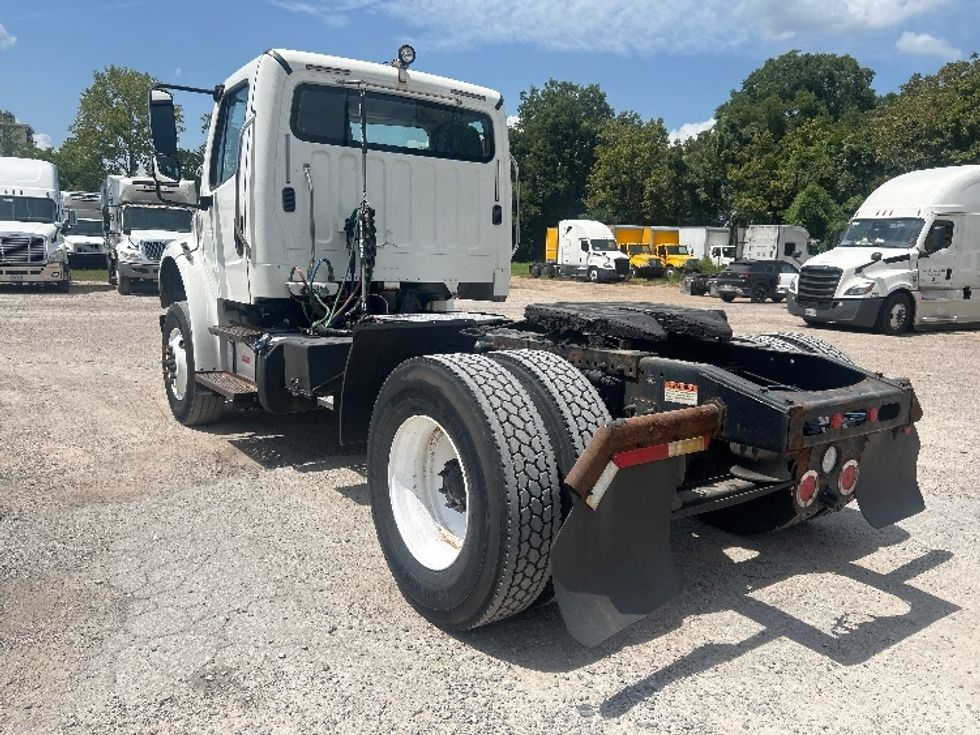Day Cab Tractor-Heavy Duty Tractors-Freightliner-2019-M2-Poplar Bluff-MO-178,743\n\t\tmiles-$ 55,750 - Image 5