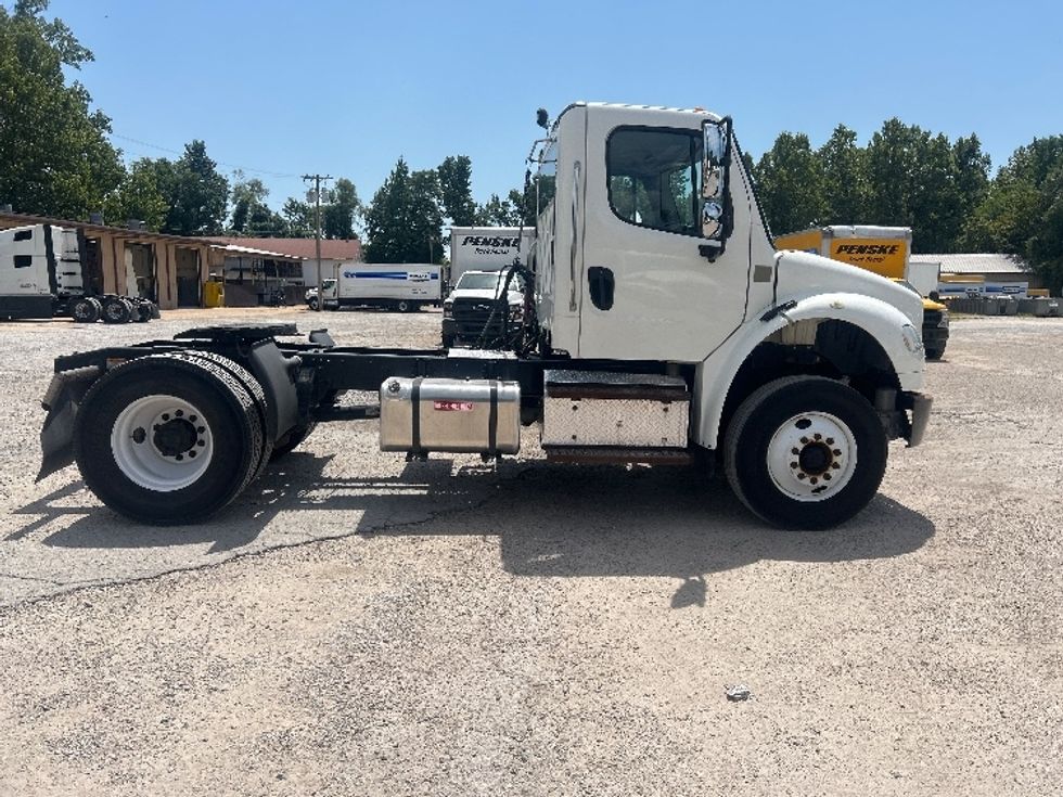 Day Cab Tractor-Heavy Duty Tractors-Freightliner-2019-M2-Poplar Bluff-MO-178,743\n\t\tmiles-$ 55,750 - Image 8
