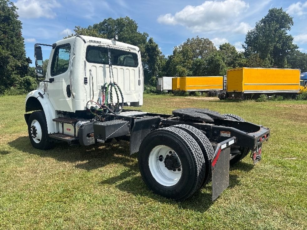 Day Cab Tractor-Heavy Duty Tractors-Freightliner-2019-M2-Poplar Bluff-MO-198,291\n\t\tmiles-$ 55,000 - Image 5