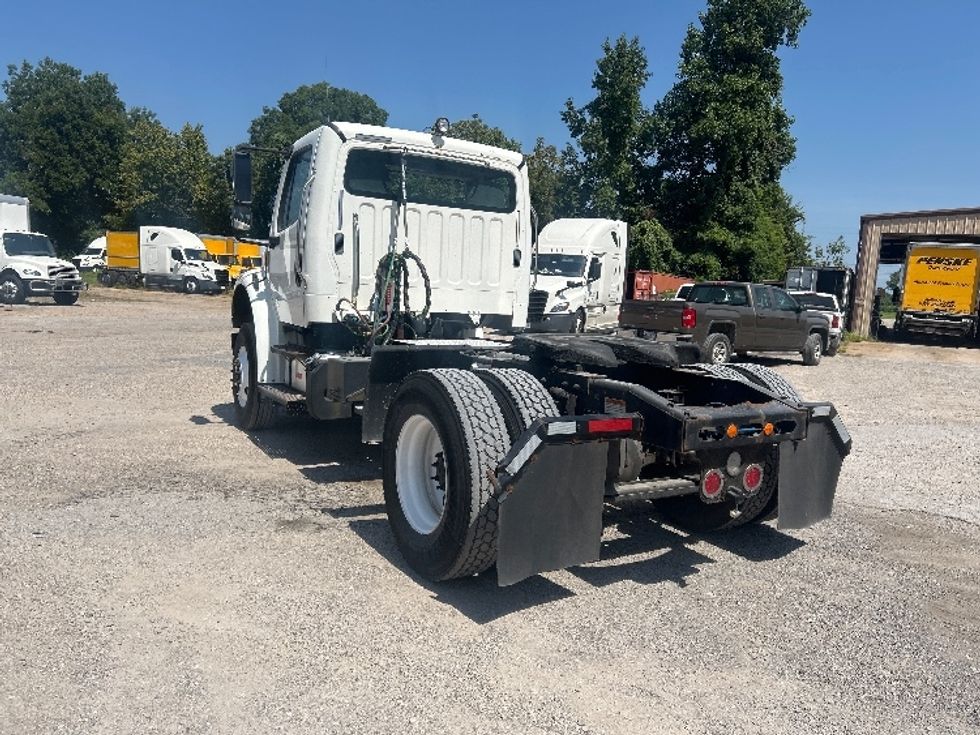 Day Cab Tractor-Heavy Duty Tractors-Freightliner-2019-M2-Poplar Bluff-MO-206,604\n\t\tmiles-$ 54,000 - Image 5