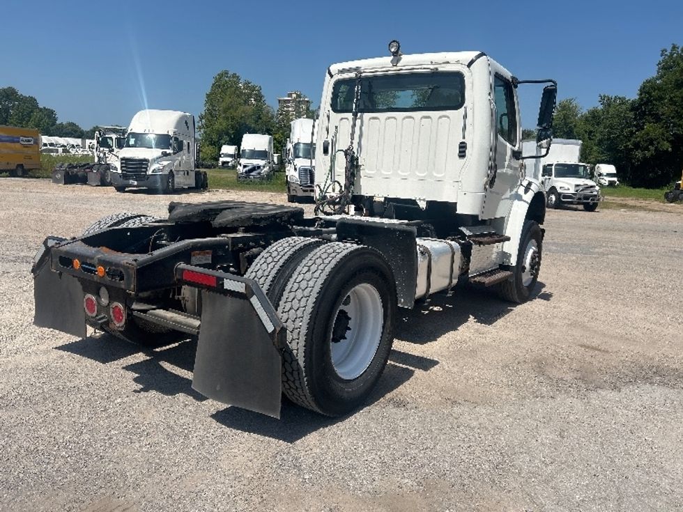 Day Cab Tractor-Heavy Duty Tractors-Freightliner-2019-M2-Poplar Bluff-MO-206,604\n\t\tmiles-$ 54,000 - Image 7