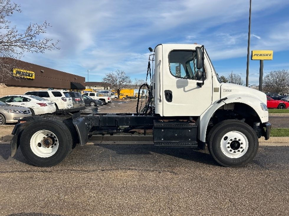 Day Cab Tractor-Heavy Duty Tractors-Freightliner-2019-M2-Richland-MS-217,282\n\t\tmiles-$ 52,000 - Image 8