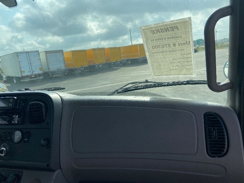 Day Cab Tractor-Heavy Duty Tractors-Freightliner-2019-M2-San Antonio-TX-101,239\n\t\tmiles-$ 59,250 - Image 13