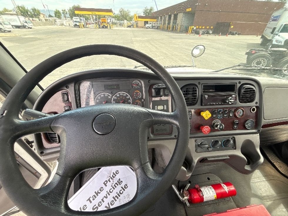 Day Cab Tractor-Heavy Duty Tractors-Freightliner-2019-M2-West Sacramento-CA-140,787\n\t\tmiles-$ 58,000 - Image 11