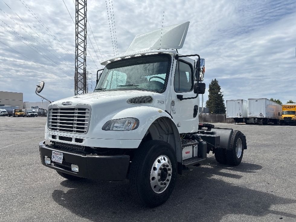 Day Cab Tractor-Heavy Duty Tractors-Freightliner-2019-M2-West Sacramento-CA-140,787\n\t\tmiles-$ 58,000 - Image 3