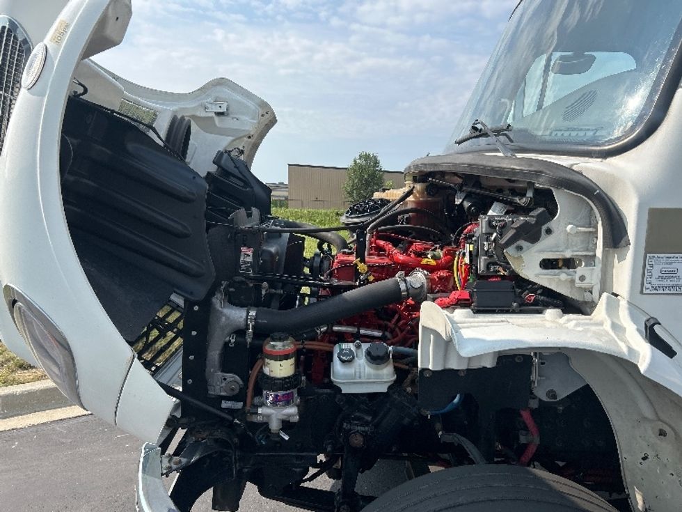 Day Cab Tractor-Heavy Duty Tractors-Freightliner-2019-M2-Windsor-WI-208,317\n\t\tmiles-$ 50,000 - Image 16