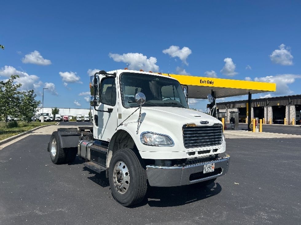 Day Cab Tractor-Heavy Duty Tractors-Freightliner-2019-M2-Windsor-WI-214,920\n\t\tmiles-$ 49,750 - Image 1