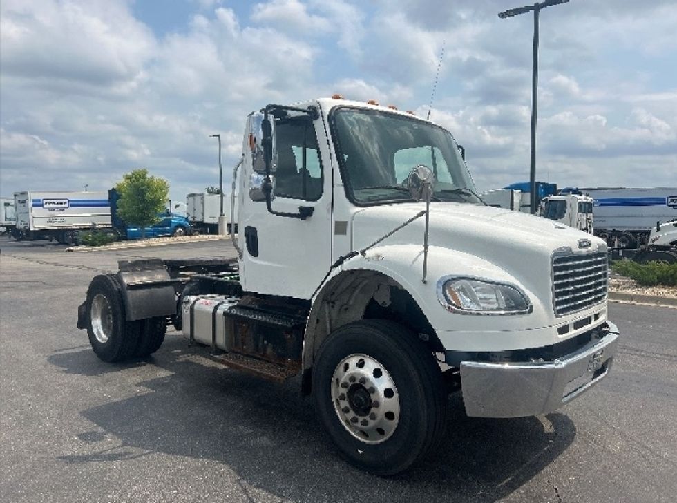 Day Cab Tractor-Heavy Duty Tractors-Freightliner-2019-M2-Windsor-WI-225,309\n\t\tmiles-$ 49,000 - Image 1