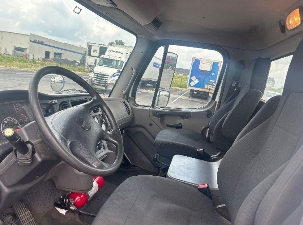 Day Cab Tractor-Heavy Duty Tractors-Freightliner-2019-M2-Windsor-WI-225,309\n\t\tmiles-$ 49,000 - Image 10