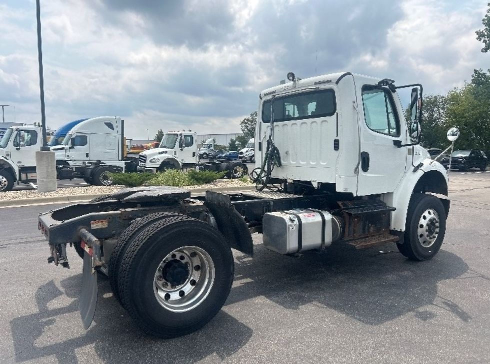 Day Cab Tractor-Heavy Duty Tractors-Freightliner-2019-M2-Windsor-WI-225,315\n\t\tmiles-$ 49,000 - Image 7