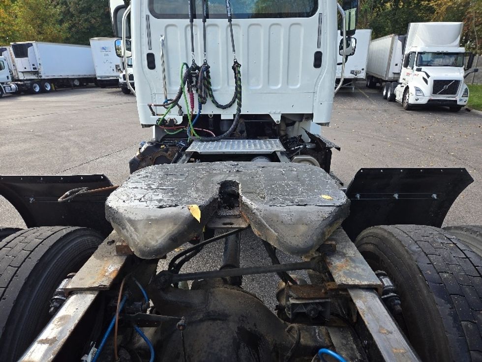 Day Cab Tractor-Heavy Duty Tractors-Freightliner-2019-M2-Ypsilanti-MI-139,705\n\t\tmiles-$ 54,500 - Image 6