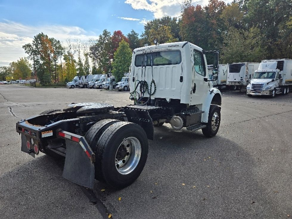Day Cab Tractor-Heavy Duty Tractors-Freightliner-2019-M2-Ypsilanti-MI-139,705\n\t\tmiles-$ 54,500 - Image 7