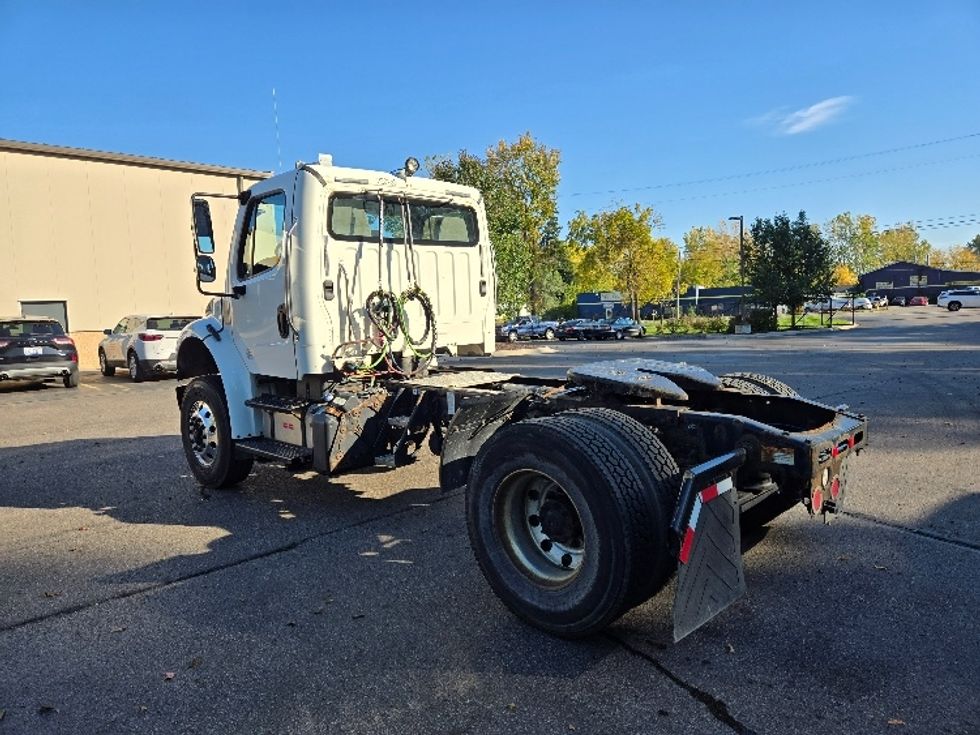 Day Cab Tractor-Heavy Duty Tractors-Freightliner-2019-M2-Ypsilanti-MI-141,120\n\t\tmiles-$ 54,500 - Image 5