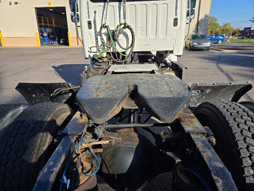 Day Cab Tractor-Heavy Duty Tractors-Freightliner-2019-M2-Ypsilanti-MI-141,120\n\t\tmiles-$ 54,500 - Image 6