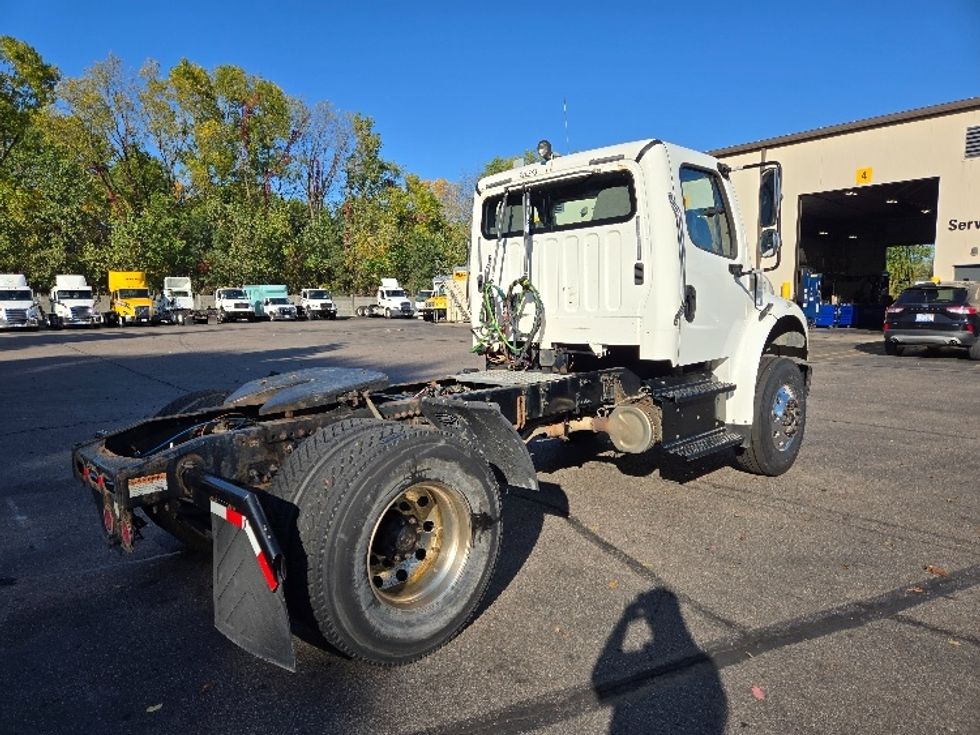 Day Cab Tractor-Heavy Duty Tractors-Freightliner-2019-M2-Ypsilanti-MI-141,120\n\t\tmiles-$ 54,500 - Image 7