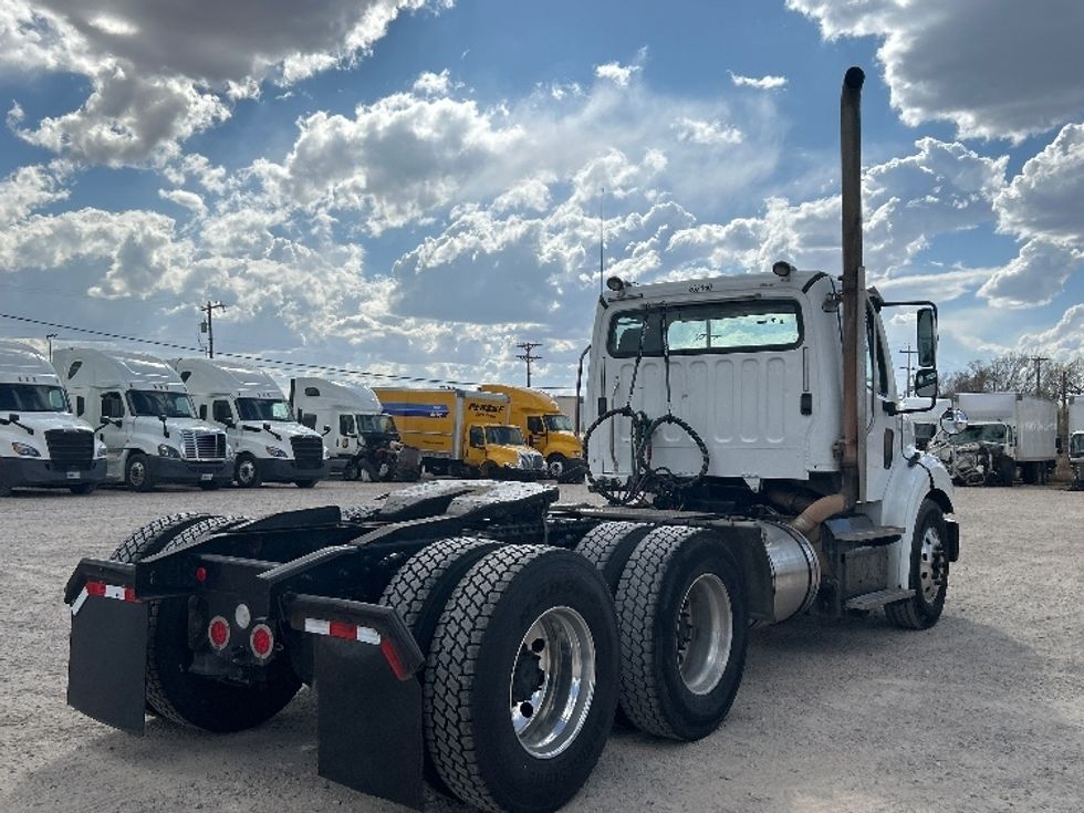 Day Cab Tractor-Heavy Duty Tractors-Freightliner-2019-M211264S-Amarillo-TX-331,562\n\t\tmiles-$ 36,500 - Image 7