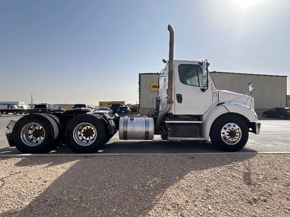 Day Cab Tractor-Heavy Duty Tractors-Freightliner-2019-M211264S-Odessa-TX-513,462\n\t\tmiles-$ 27,250 - Image 8