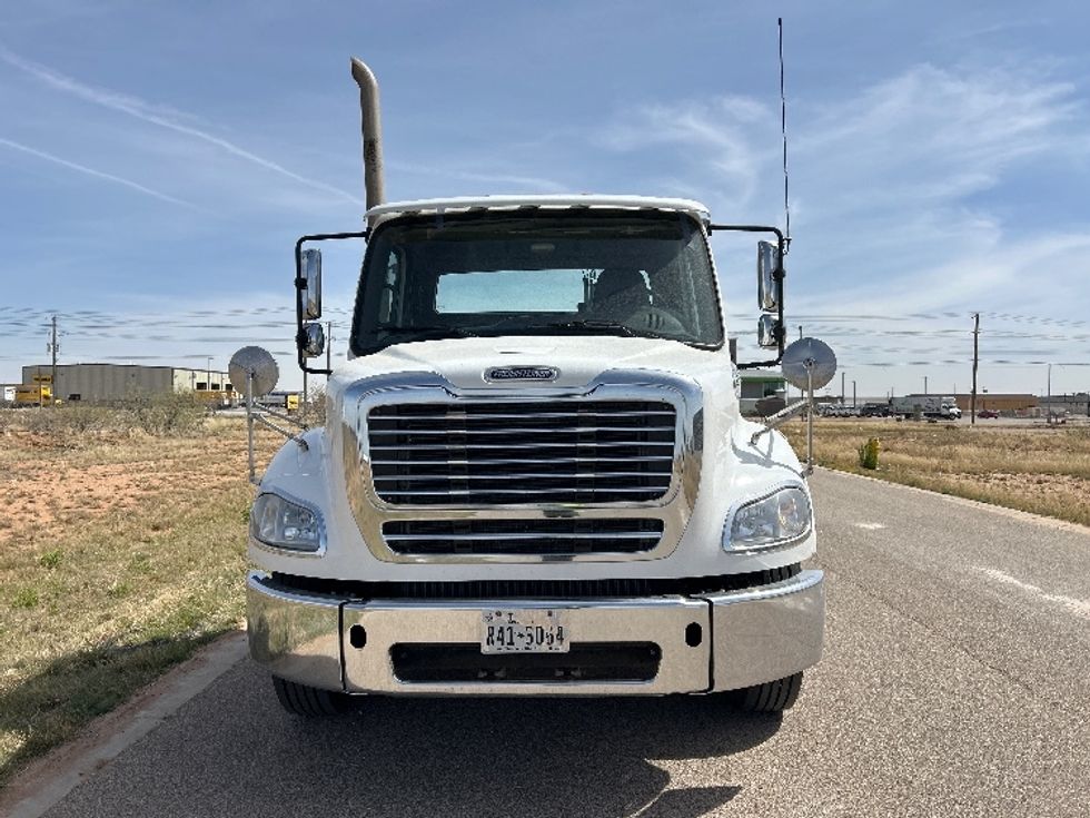 Day Cab Tractor-Heavy Duty Tractors-Freightliner-2019-M211264S-Odessa-TX-520,802\n\t\tmiles-$ 26,500 - Image 2