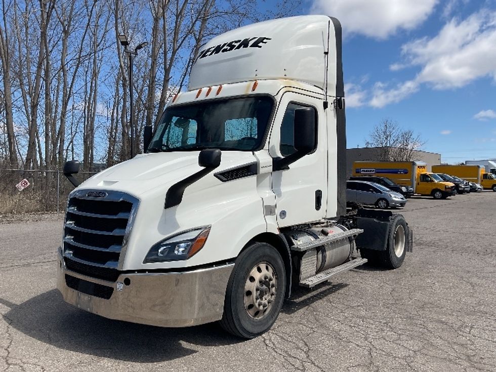Day Cab Tractor-Heavy Duty Tractors-Freightliner-2019-T11642ST-Flint-MI-228,079\n\t\tmiles-$ 41,500 - Image 3