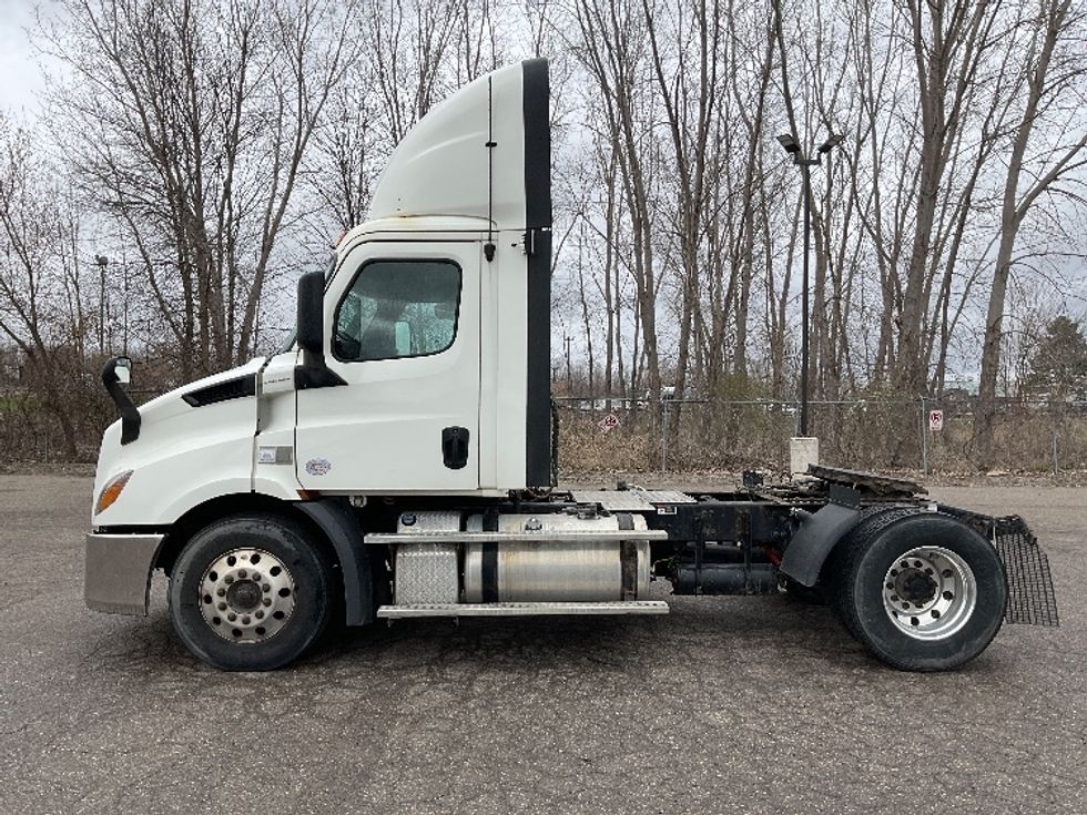 2019 Freightliner Cascadia 116" Day cab photo 4