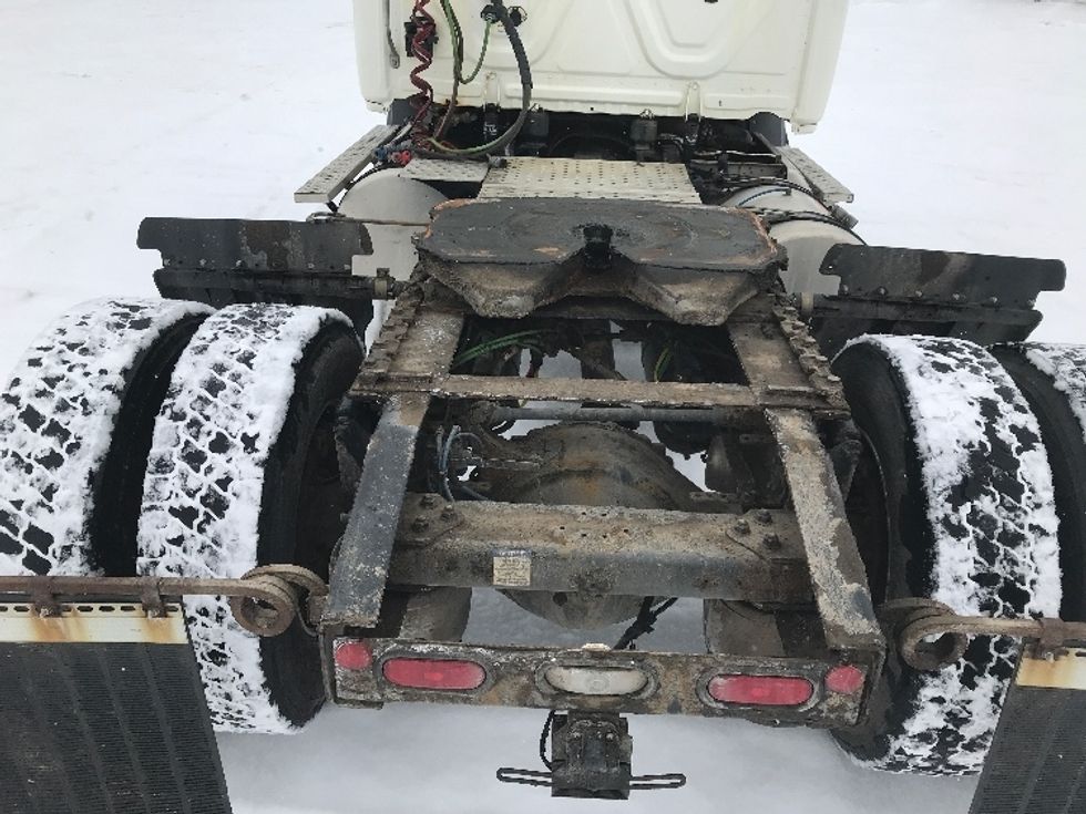 Day Cab Tractor-Heavy Duty Tractors-Freightliner-2019-T11642ST-Fredonia-NY-236,436\n\t\tmiles-$ 45,250 - Image 6