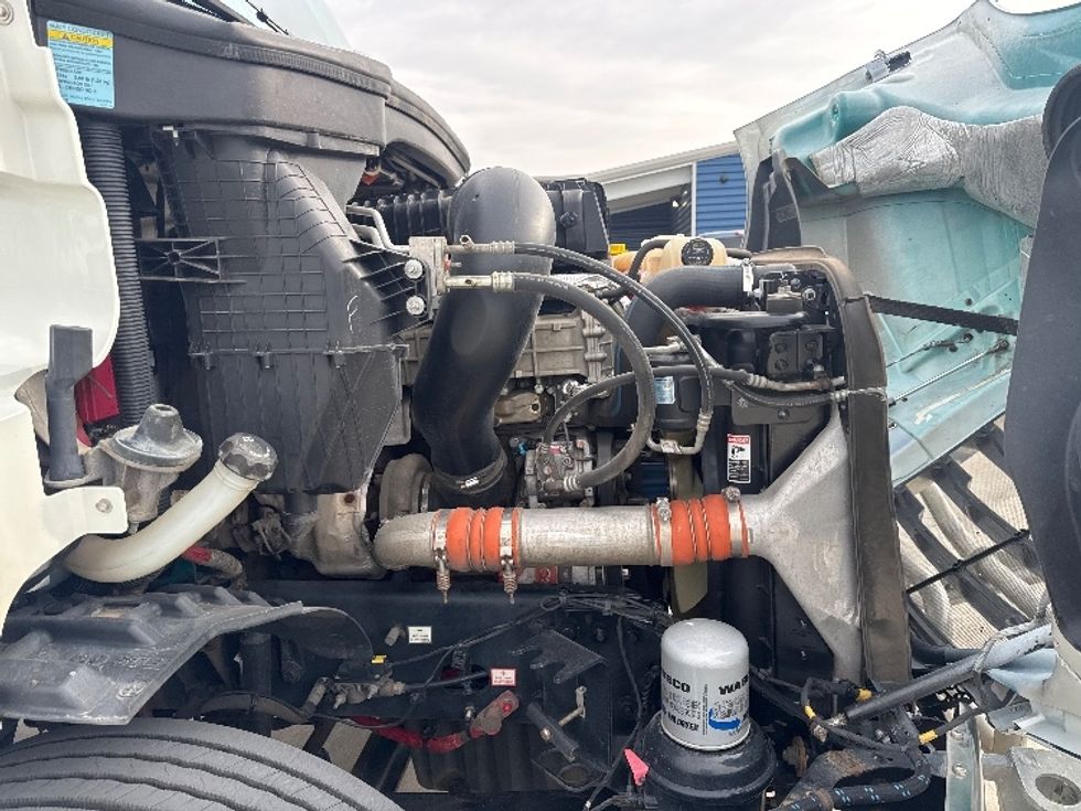 Day Cab Tractor-Heavy Duty Tractors-Freightliner-2019-T11642ST-Greeley-CO-184,519\n\t\tmiles-$ 47,250 - Image 15