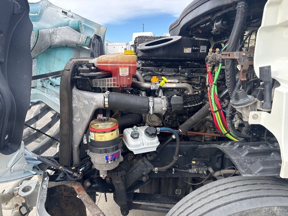 Day Cab Tractor-Heavy Duty Tractors-Freightliner-2019-T11642ST-Greeley-CO-184,519\n\t\tmiles-$ 47,250 - Image 16