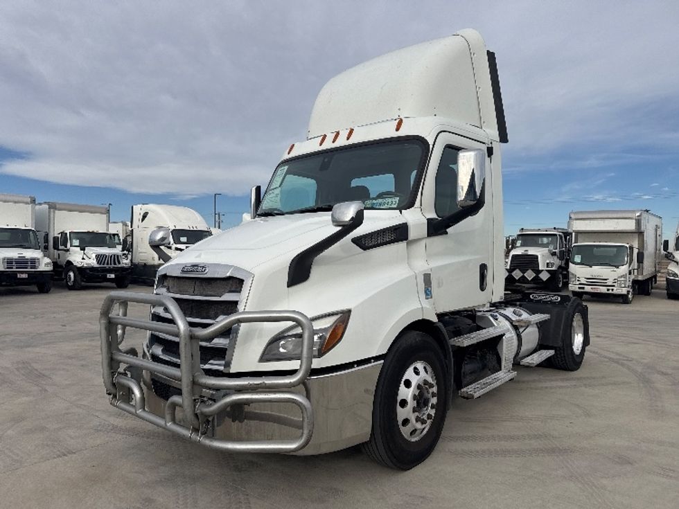 Day Cab Tractor-Heavy Duty Tractors-Freightliner-2019-T11642ST-Greeley-CO-184,519\n\t\tmiles-$ 47,250 - Image 3