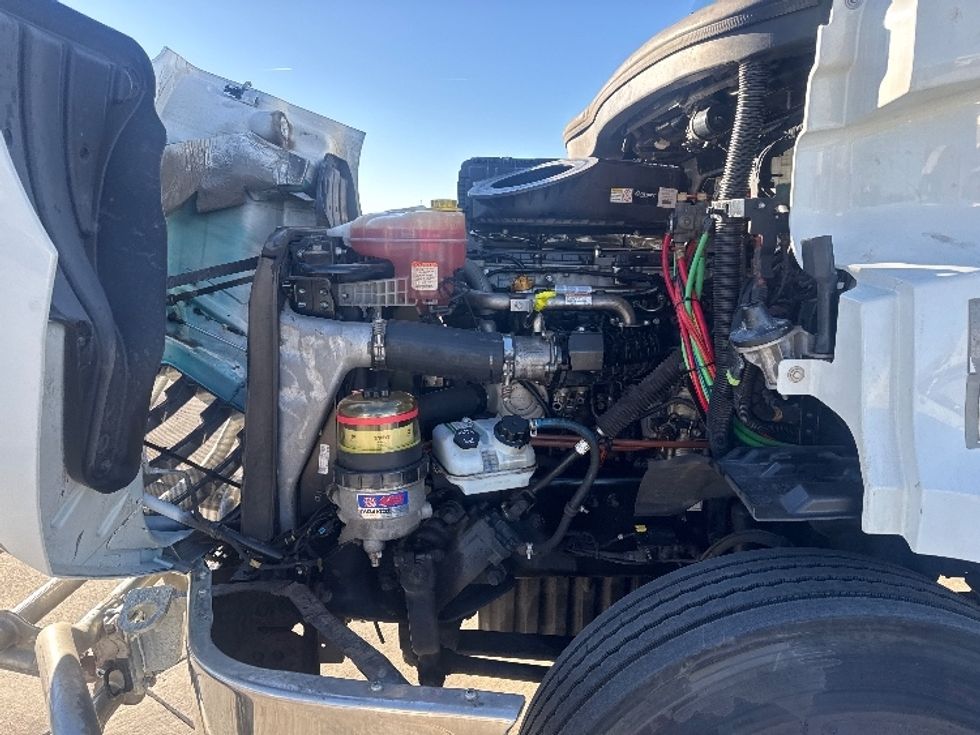 Day Cab Tractor-Heavy Duty Tractors-Freightliner-2019-T11642ST-Greeley-CO-201,998\n\t\tmiles-$ 46,250 - Image 16