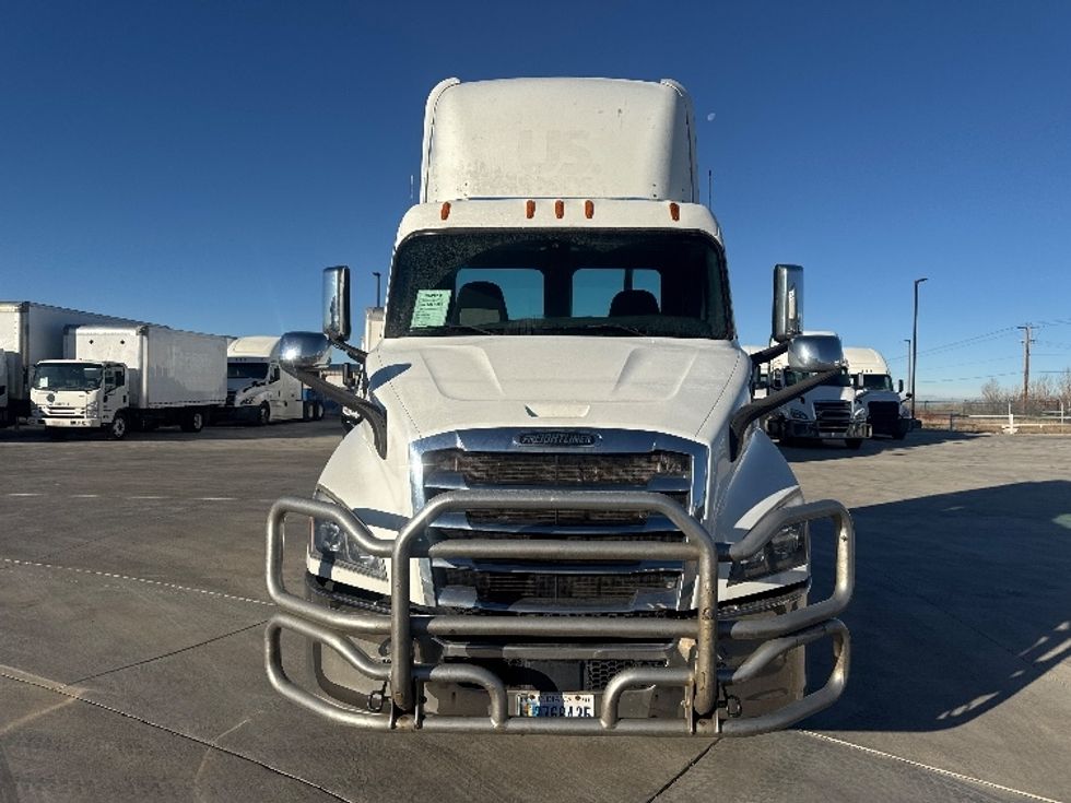 Day Cab Tractor-Heavy Duty Tractors-Freightliner-2019-T11642ST-Greeley-CO-201,998\n\t\tmiles-$ 46,250 - Image 2
