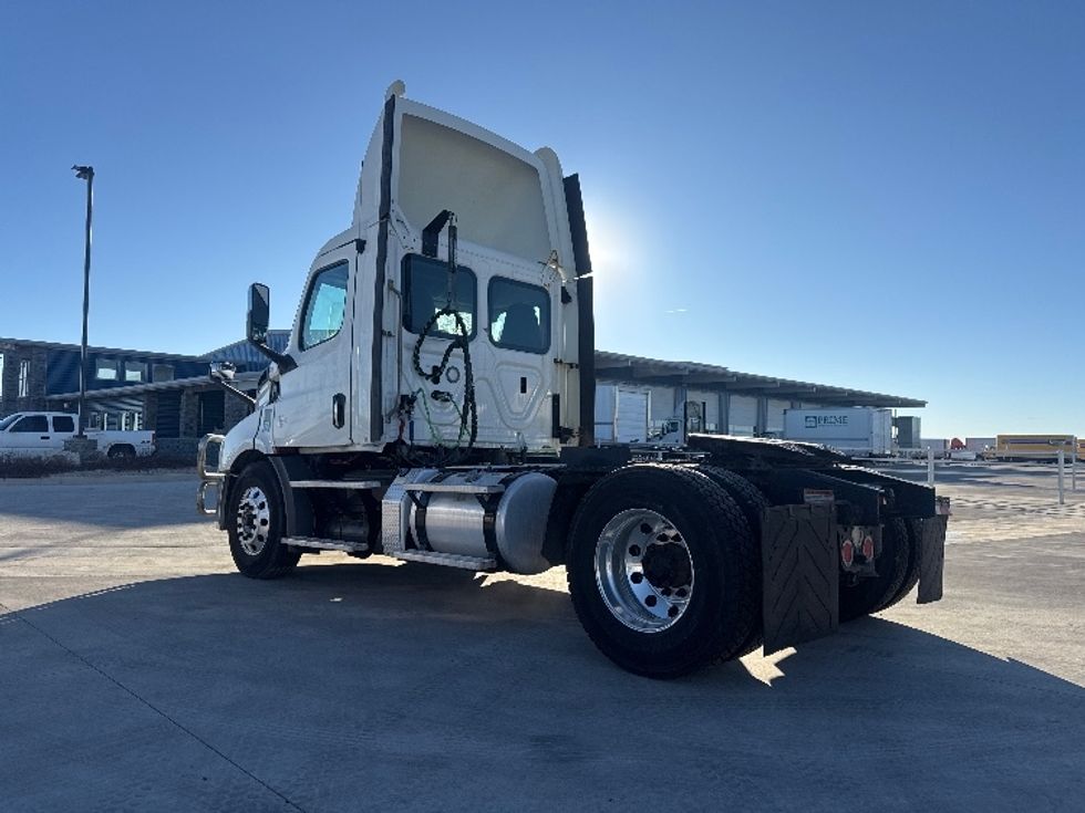 Day Cab Tractor-Heavy Duty Tractors-Freightliner-2019-T11642ST-Greeley-CO-201,998\n\t\tmiles-$ 46,250 - Image 5