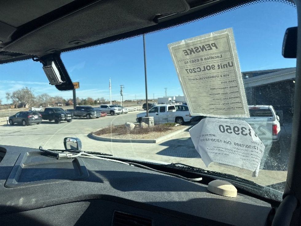 Day Cab Tractor-Heavy Duty Tractors-Freightliner-2019-T11642ST-Greeley-CO-210,081\n\t\tmiles-$ 45,750 - Image 13