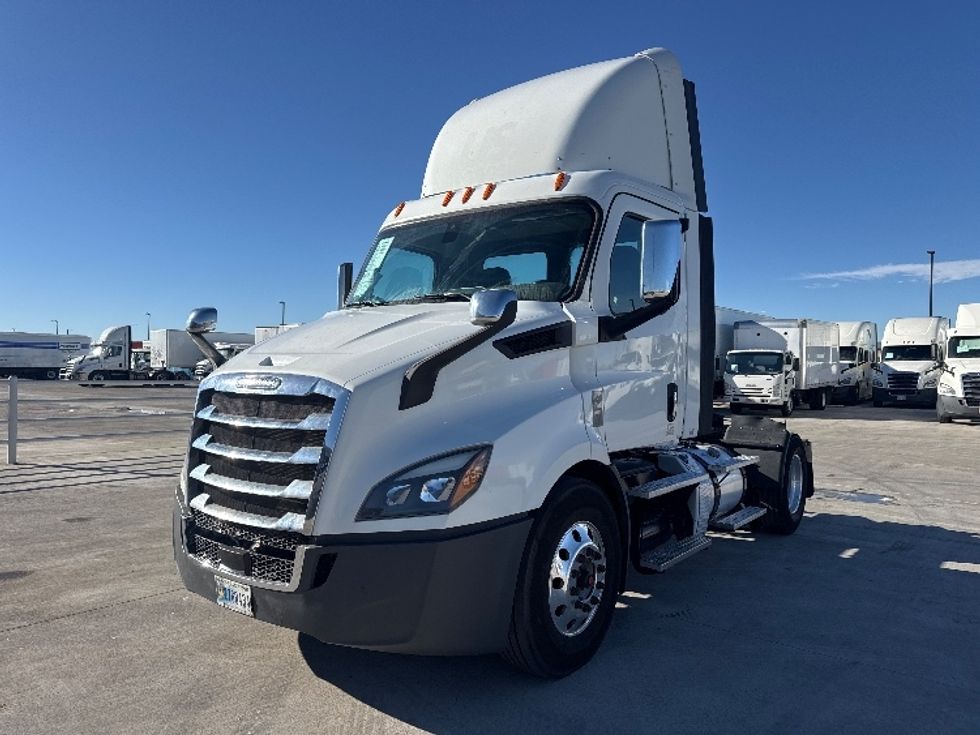 Day Cab Tractor-Heavy Duty Tractors-Freightliner-2019-T11642ST-Greeley-CO-210,081\n\t\tmiles-$ 45,750 - Image 3