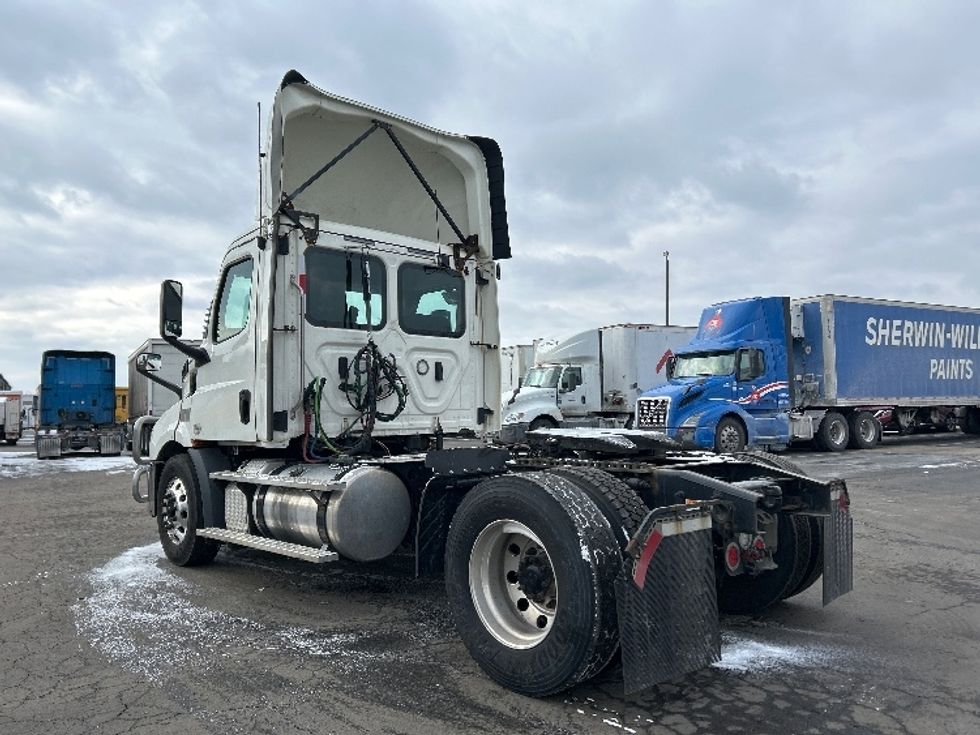 Day Cab Tractor-Heavy Duty Tractors-Freightliner-2019-T11642ST-Obetz-OH-595,397\n\t\tmiles-$ 27,250 - Image 5