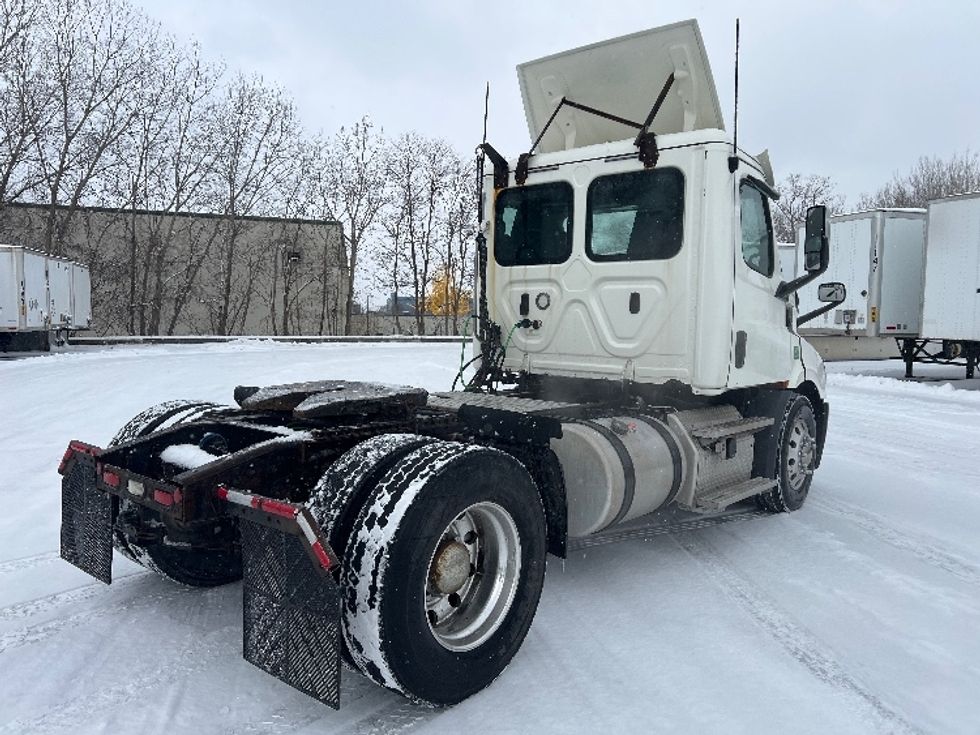 Day Cab Tractor-Heavy Duty Tractors-Freightliner-2019-T11642ST-Rochester-NY-294,153\n\t\tmiles-$ 12,000 - Image 7