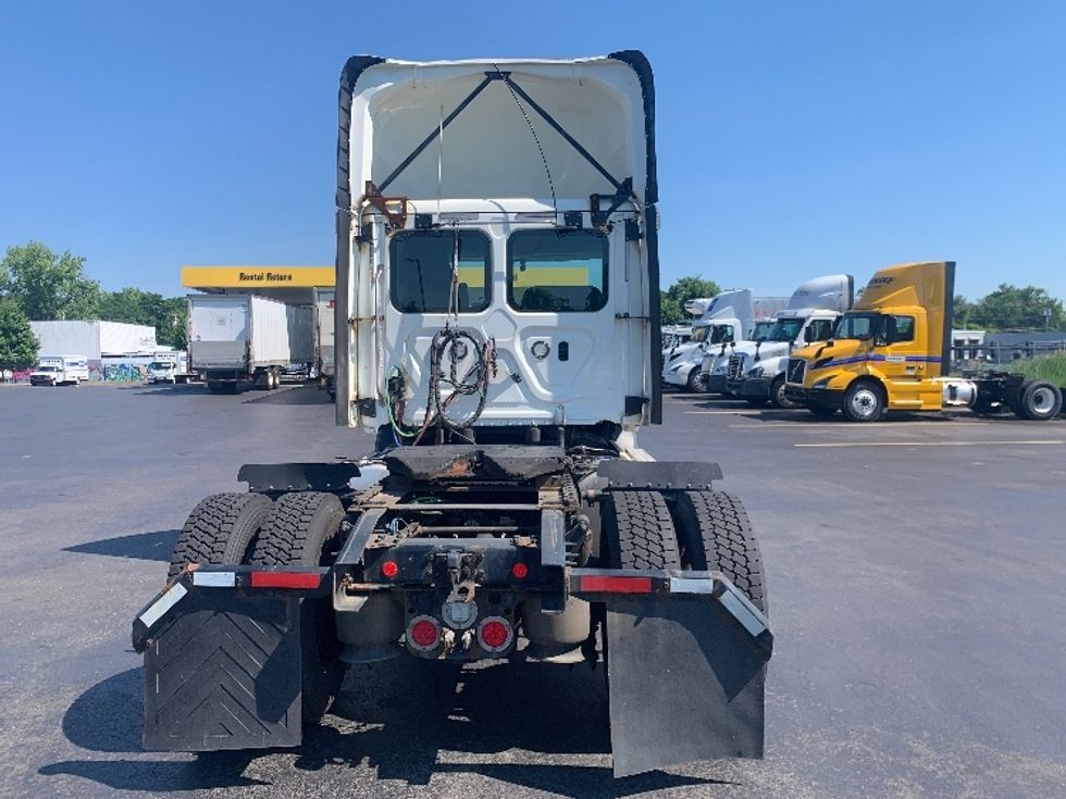 Day Cab Tractor-Heavy Duty Tractors-Freightliner-2019-T11642ST-Westfield-MA-504,509\n\t\tmiles-$ 44,250 - Image 6